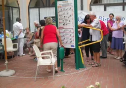 Pomeriggi dedicati al benessere psico-fisico con il contributo dei  fisioterapisti che collaborano con la casa di riposo comunale per i corsi di  ginnastica dolce